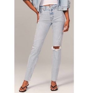 Abercrombie & Fitch The Mom High Rise Jeans in Light Destroy Size 4 Long